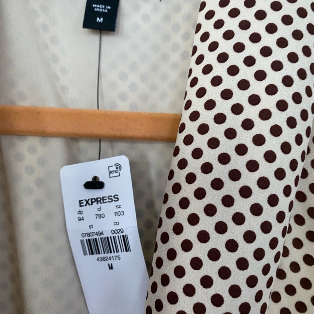 Express NWT Polka Dot Faux Wrap Dress with Tie Waist - Picture 4 of 7